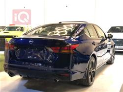 نيسان ألتيما